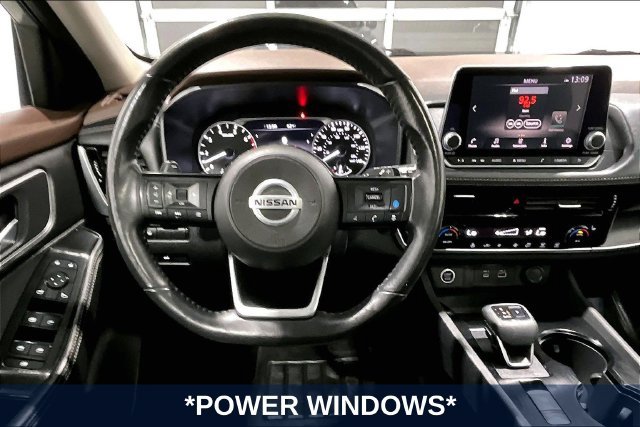 Used 2021 Nissan Rogue SV AWD/4WD image 11