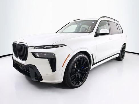 New 2026 BMW X7 xDrive40i w/ Executive Package image 3