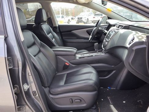 Used 2023 Nissan Murano SV image 5