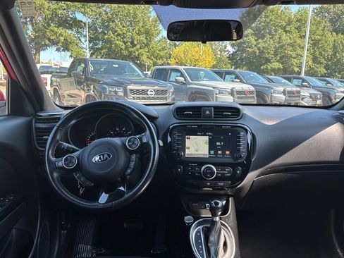 Used 2015 Kia Soul + w/ Primo Package FWD image 8