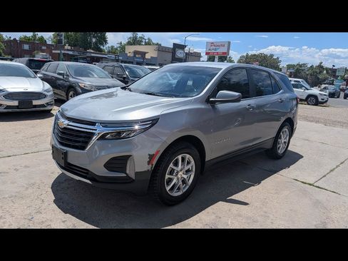 Used 2023 Chevrolet Equinox LT AWD/4WD image 1