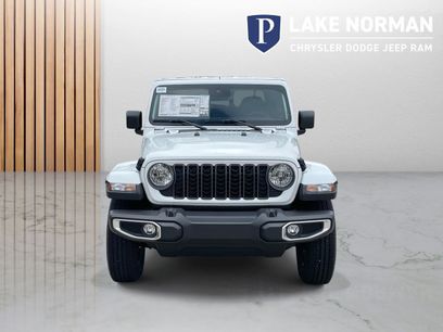 New 2025 Jeep Gladiator Sport w/ Premium Package
