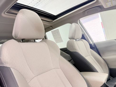 Used 2019 Subaru Forester Premium image 28