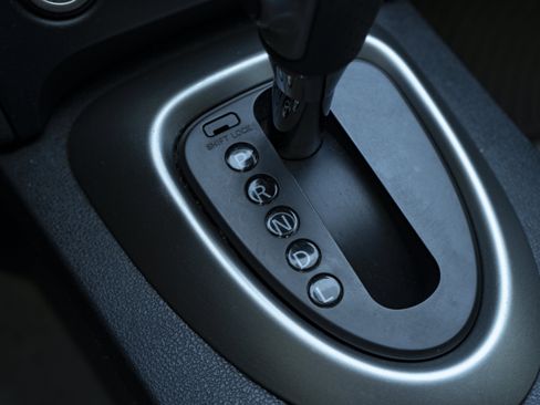 Used 2013 Nissan Rogue S FWD image 28