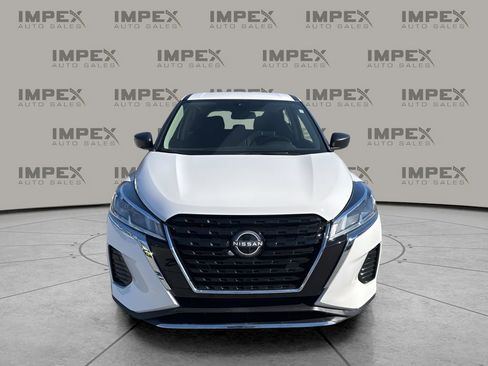 Used 2024 Nissan Kicks S image 8