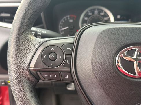 Used 2020 Toyota Corolla LE FWD image 20