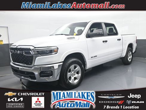 Used 2025 RAM 1500 Big Horn AWD/4WD image 1