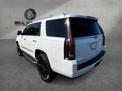 Used 2020 Cadillac Escalade Luxury AWD/4WD image 9