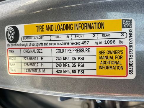 Used 2024 Chevrolet Equinox LT AWD/4WD image 44