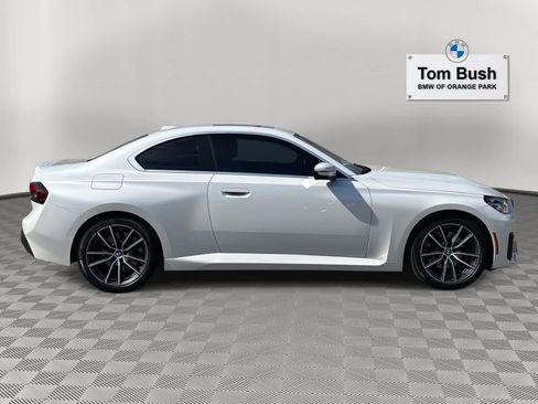 Used 2023 BMW 230i 230i w/ Premium Package image 4