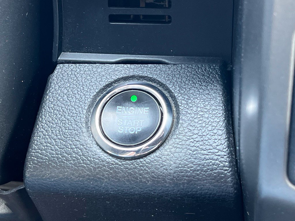 Used 2019 Ford Expedition Max XLT w/ Equipment Group 202A AWD/4WD image 34