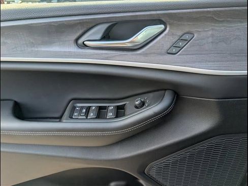 New 2025 Jeep Grand Cherokee Limited w/ Luxury Tech Group II image 14