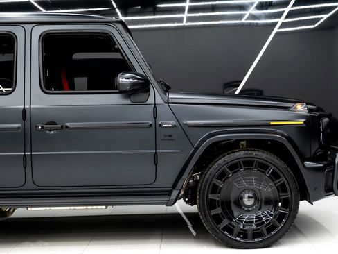 Used 2025 Mercedes-Benz G 63 AMG 4MATIC image 8