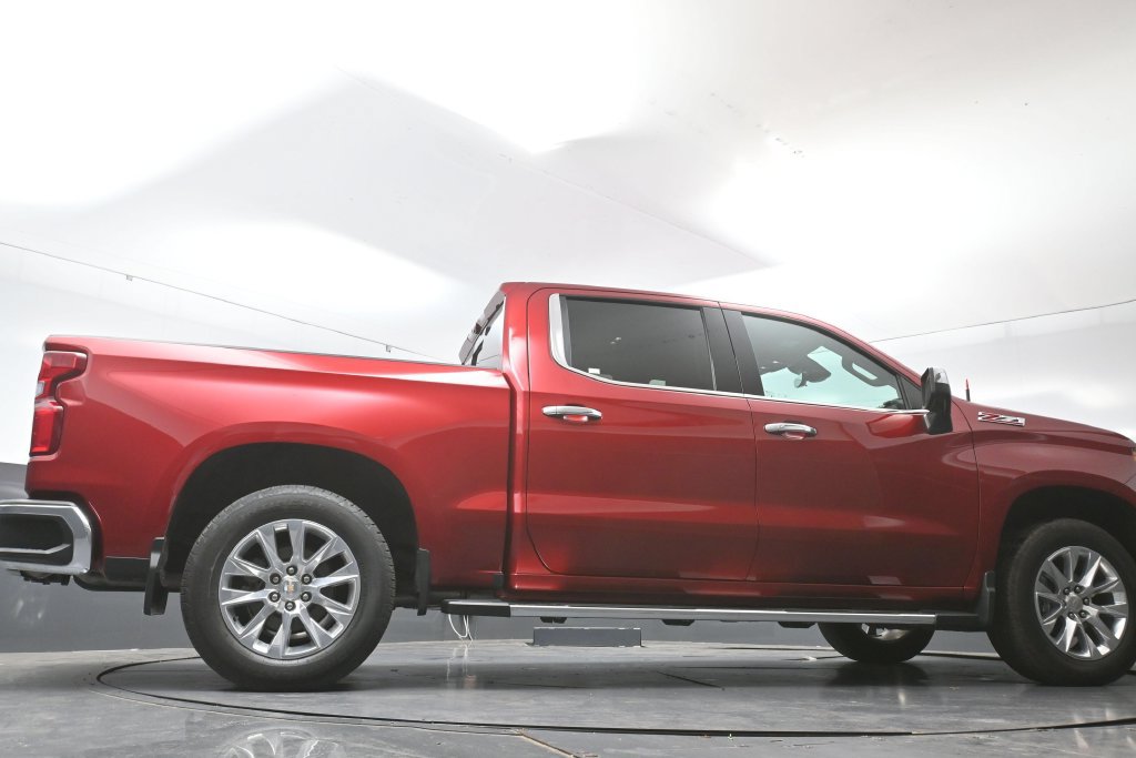 Used 2025 Chevrolet Silverado 1500 LTZ AWD/4WD image 49
