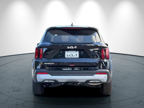 New 2026 Kia Sorento LX FWD image 5