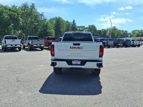 Used 2022 GMC Sierra 3500 Denali w/ Denali Ultimate Package AWD/4WD image 4