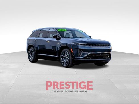 Used 2025 Jeep Wagoneer S Limited AWD/4WD image 8