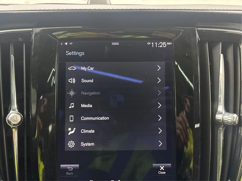 Used 2018 Volvo S90 T6 Inscription image 43