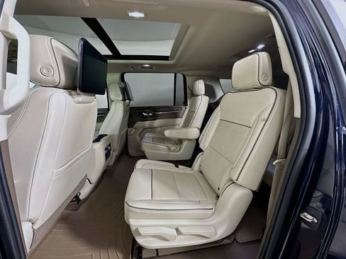 Used 2021 GMC Yukon XL Denali w/ Denali Ultimate Package RWD image 4