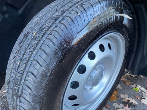 New 2025 Ford Maverick XL w/ Equipment Group 101A image 23