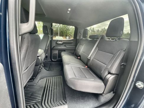 Used 2023 Chevrolet Silverado 1500 LT image 23