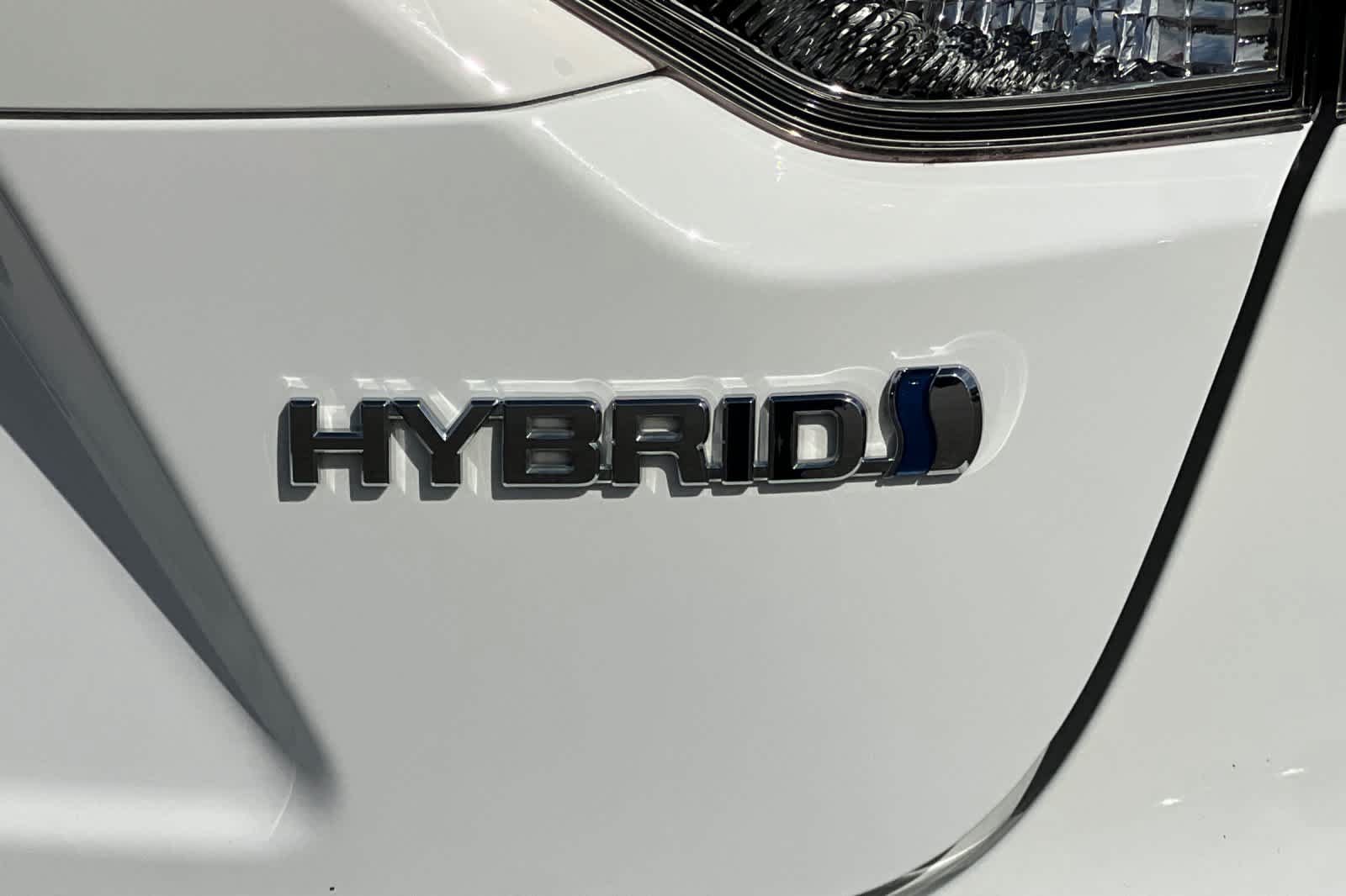 Certified 2022 Toyota Corolla LE FWD image 30