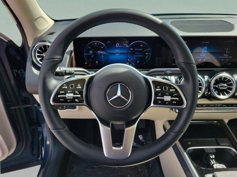 Used 2023 Mercedes-Benz GLB 250 4MATIC image 28