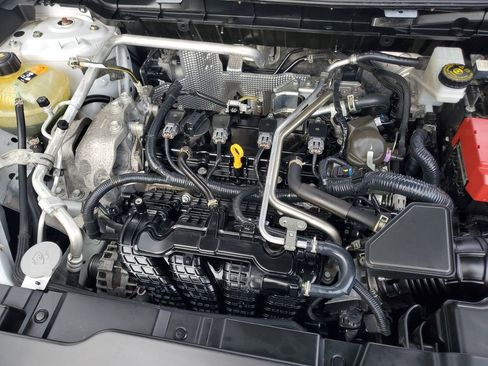 Used 2023 Mitsubishi Outlander SE image 10