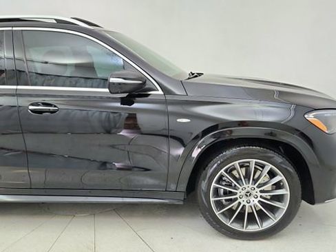 Used 2025 Mercedes-Benz GLE 450e 4MATIC image 7