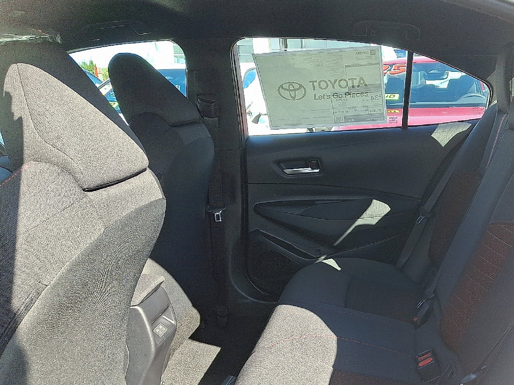 Used 2026 Toyota Corolla SE w/ SE Package FWD image 8