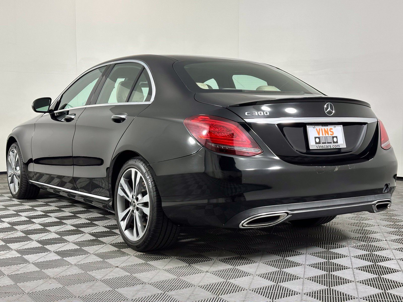 Used 2019 Mercedes-Benz C 300 Sedan image 30