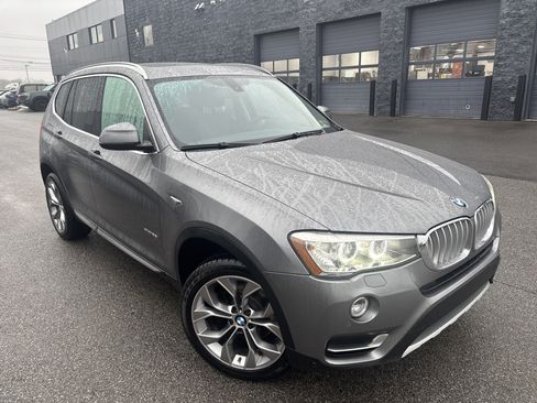Used 2017 BMW X3 xDrive28i image 2