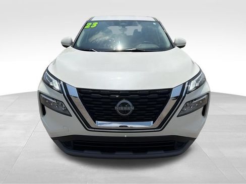 Used 2023 Nissan Rogue SV AWD/4WD image 2