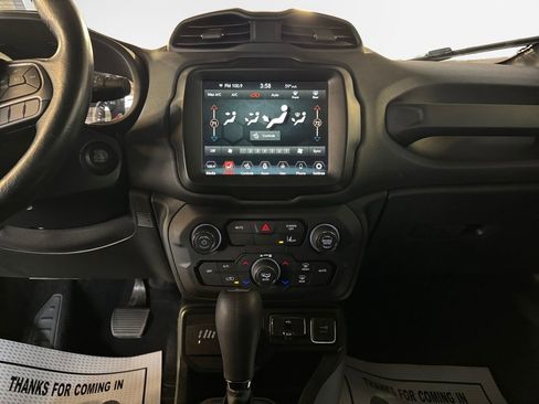 Used 2022 Jeep Renegade Latitude w/ Convenience Group image 22