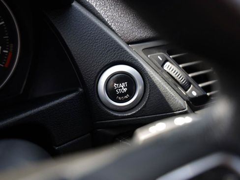 Used 2015 BMW X1 sDrive28i RWD image 28