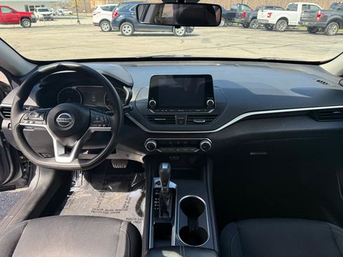 Used 2022 Nissan Altima 2.5 SV image 16