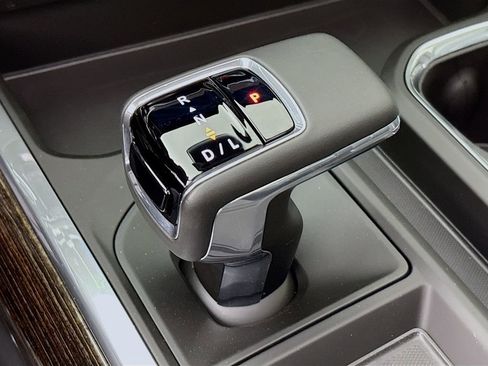 New 2026 GMC Sierra 1500 Elevation w/ Elevation Premium Package image 17