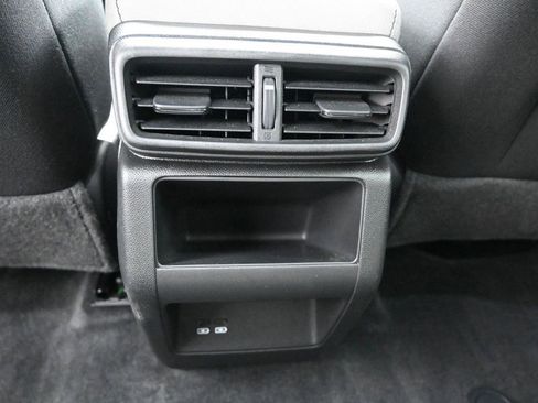 Used 2024 Honda Prologue EX image 12