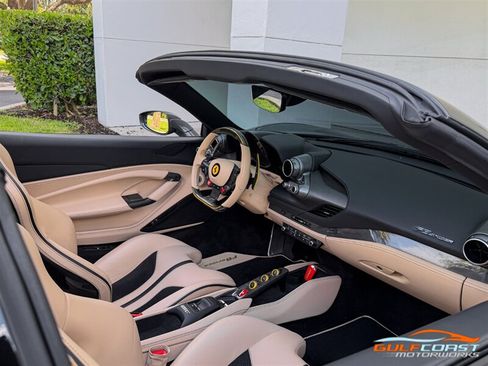 Used 2022 Ferrari F8 Tributo RWD image 27