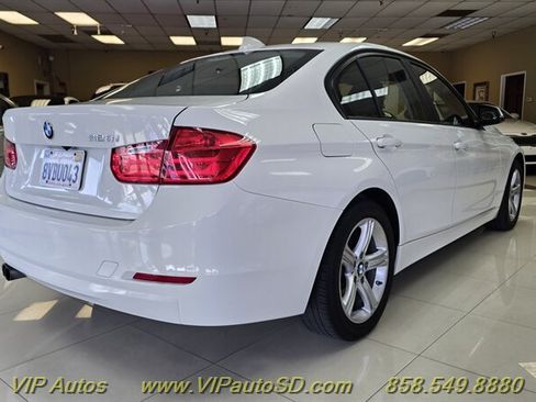 Used 2013 BMW 328i Sedan RWD image 4