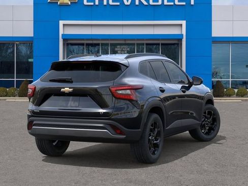 New 2026 Chevrolet Trax LT w/ Driver Confidence Package image 4