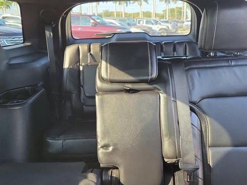 Certified 2018 Ford Explorer Platinum image 19