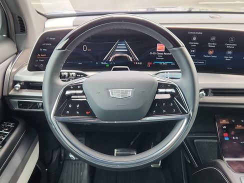 Used 2026 Cadillac Vistiq Sport AWD/4WD image 39
