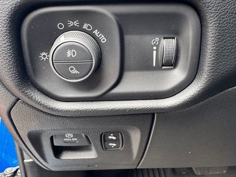 Used 2022 RAM 1500 Big Horn RWD image 14