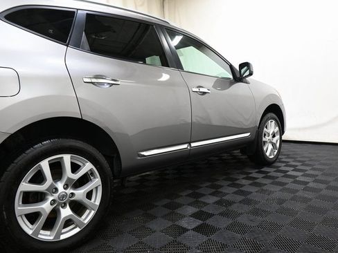 Used 2011 Nissan Rogue SV w/ SL Pkg image 17