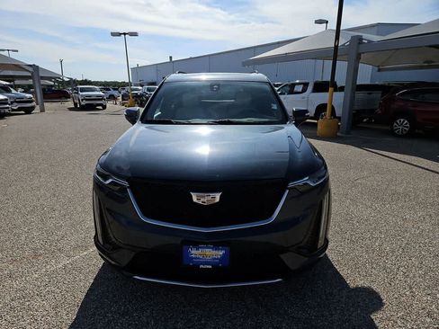 Used 2020 Cadillac XT6 Sport AWD/4WD image 3