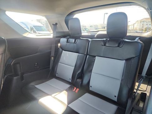 Certified 2022 Ford Explorer XLT w/ Equipment Group 202A AWD/4WD image 29