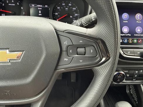 Used 2022 Chevrolet TrailBlazer LT w/ Convenience Package FWD image 19