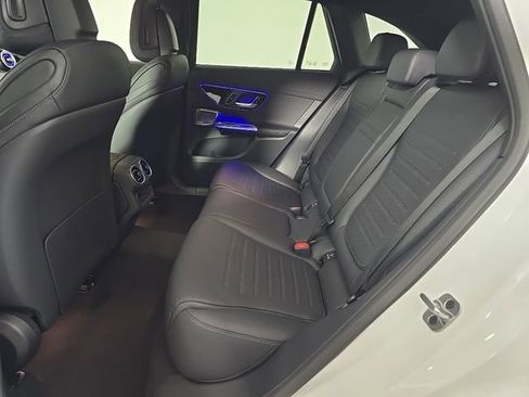 Used 2026 Mercedes-Benz GLC 300 4MATIC image 15