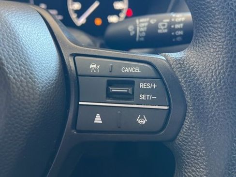 Used 2024 Honda HR-V LX image 37